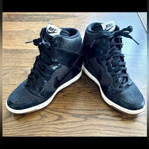 Comfortable Nike Sky Hi Dunk 8.5 Women’s Black Wedge Sneaker Great Condition